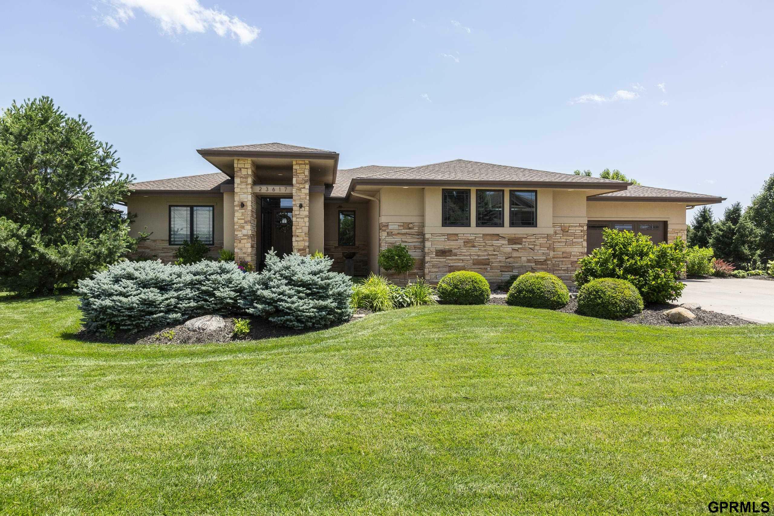 Property Photo: 23617 Hampton Road NE 68022-0000