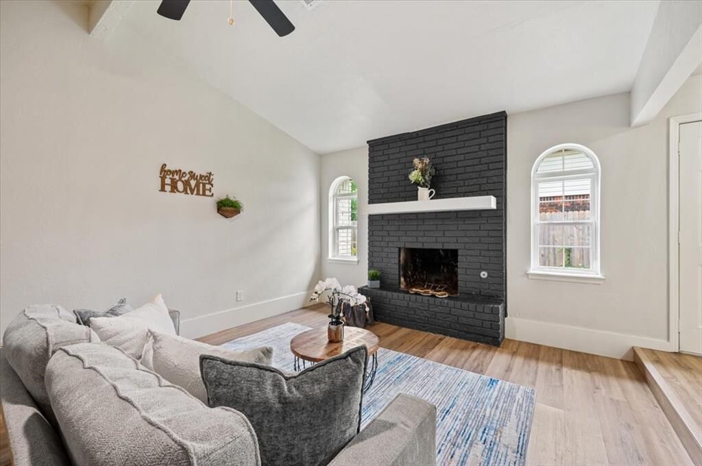 Property Photo: 908 NW 12th Street OK 73160