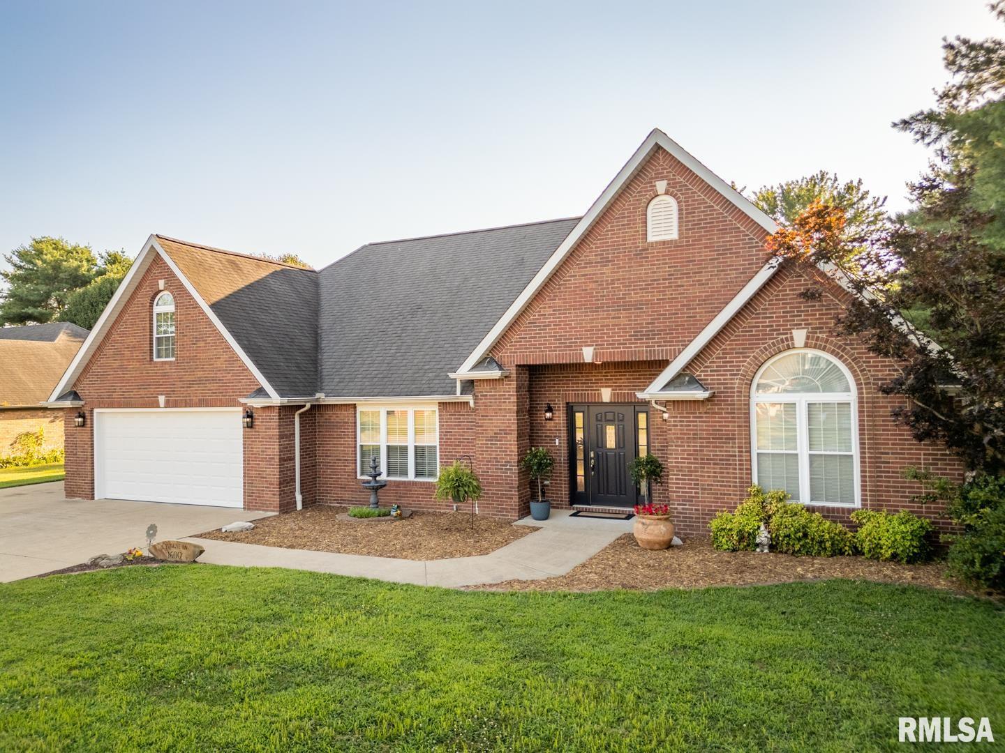 Property Photo: 1600 S Eugene Lane IL 62959
