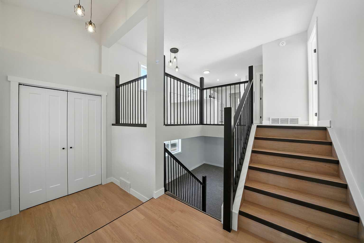 Property Photo: 3732 47 Street AB T4N 1N5