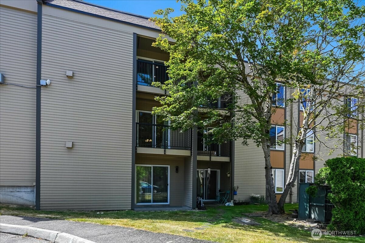 14600 NE 32nd Street I-16  Bellevue WA 98007 photo