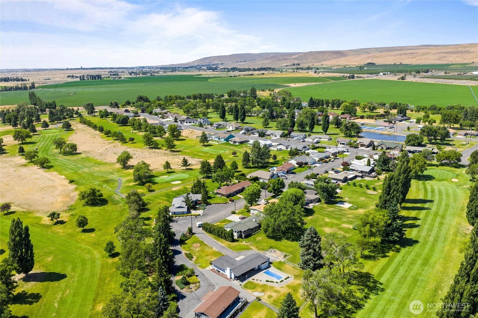 Property Photo:  714  Canterbury Road NW  WA 98851 