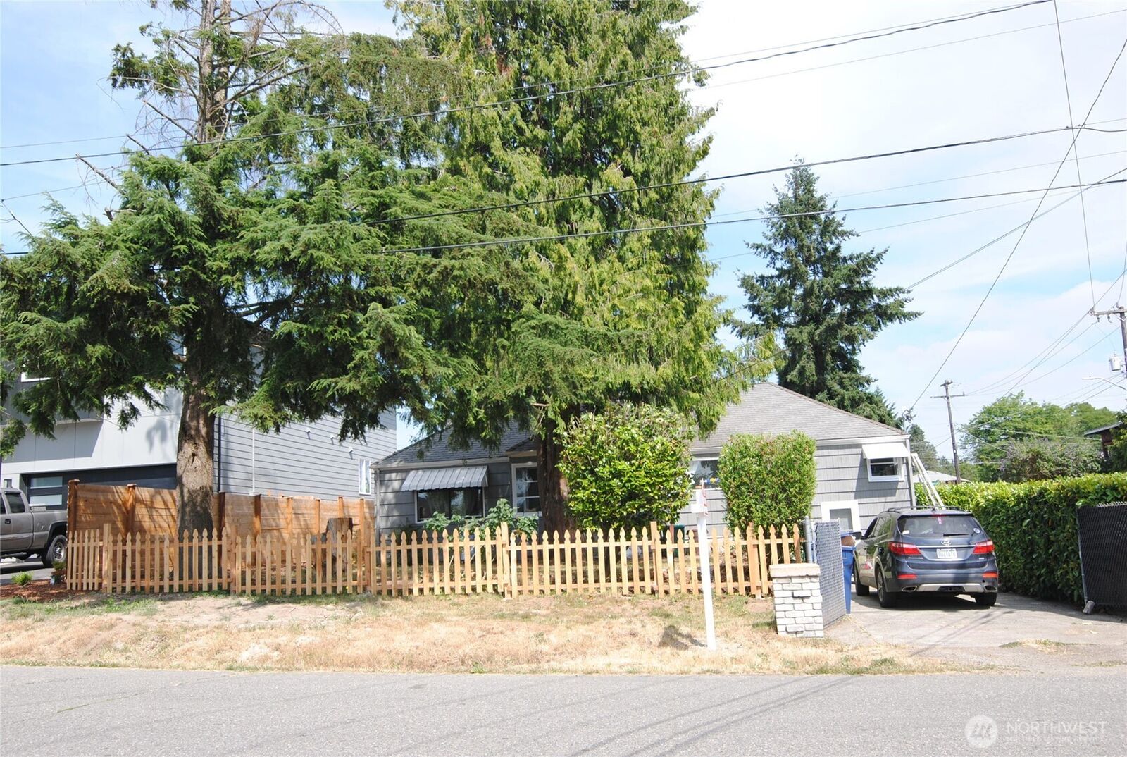 Property Photo: 130 S 108th Place WA 98168