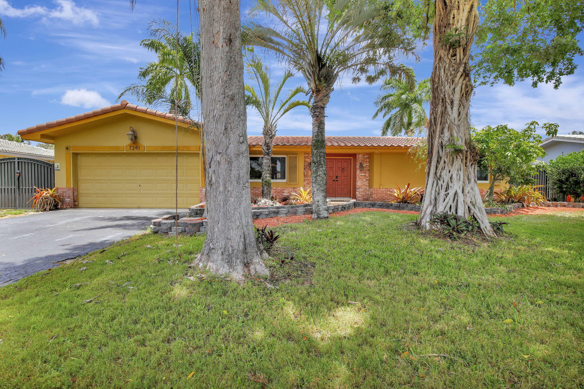 7241 NW 10th Court  Plantation FL 33313 photo