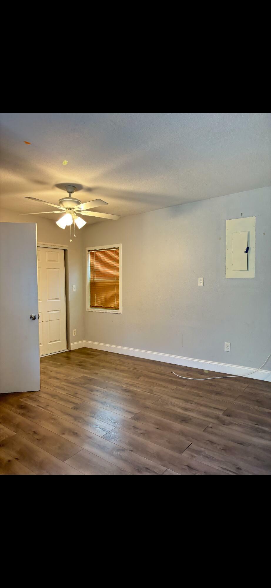 Property Photo: 1011 19th Avenue SW FL 32962