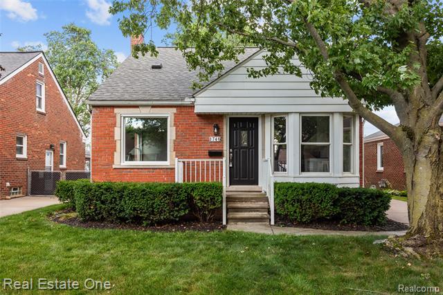 1746 N Lafayette Street  Dearborn MI 48128 photo