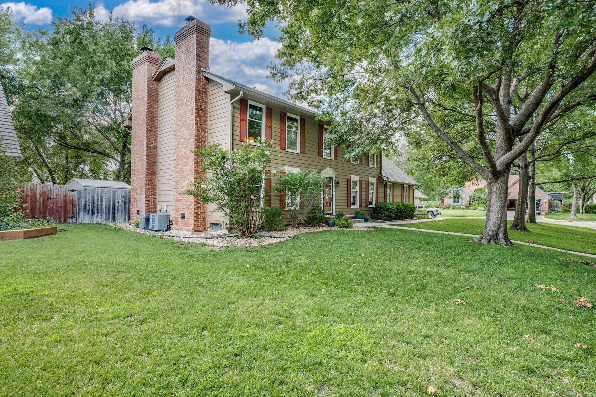 Property Photo: 7517 E Oxford Ct KS 67226