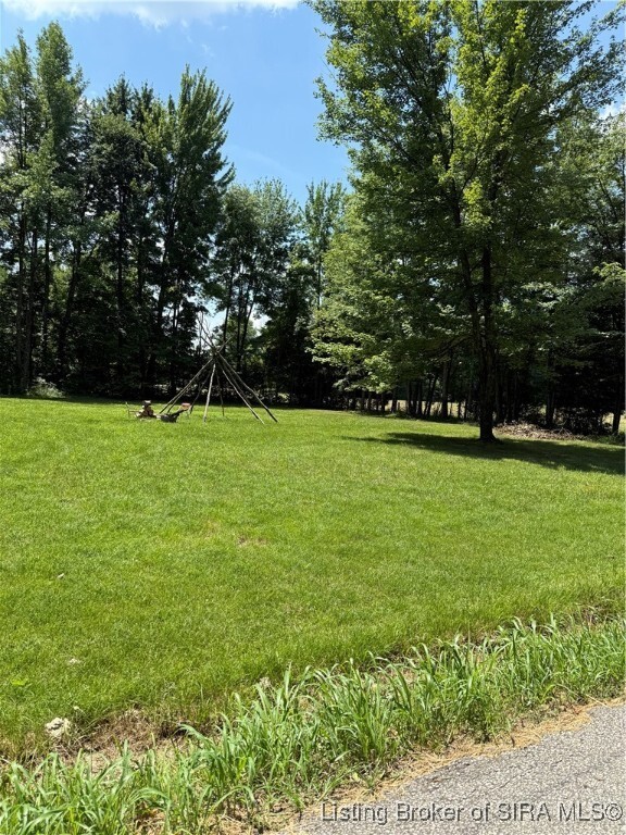 Property Photo: 1905 W Tate Street IN 47227