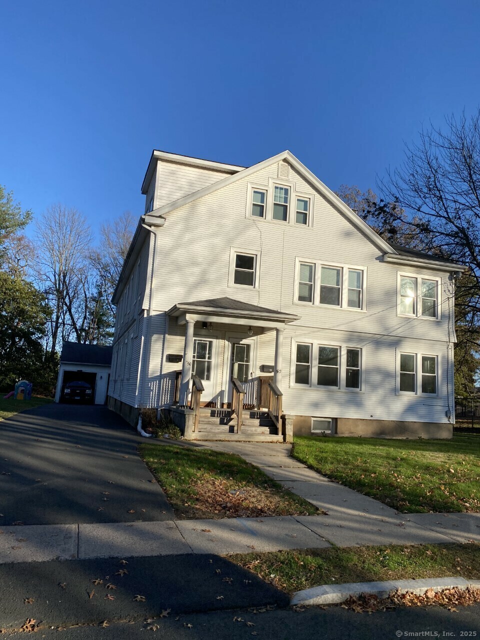 Property Photo: 52 Woodlawn Street 1 CT 06110