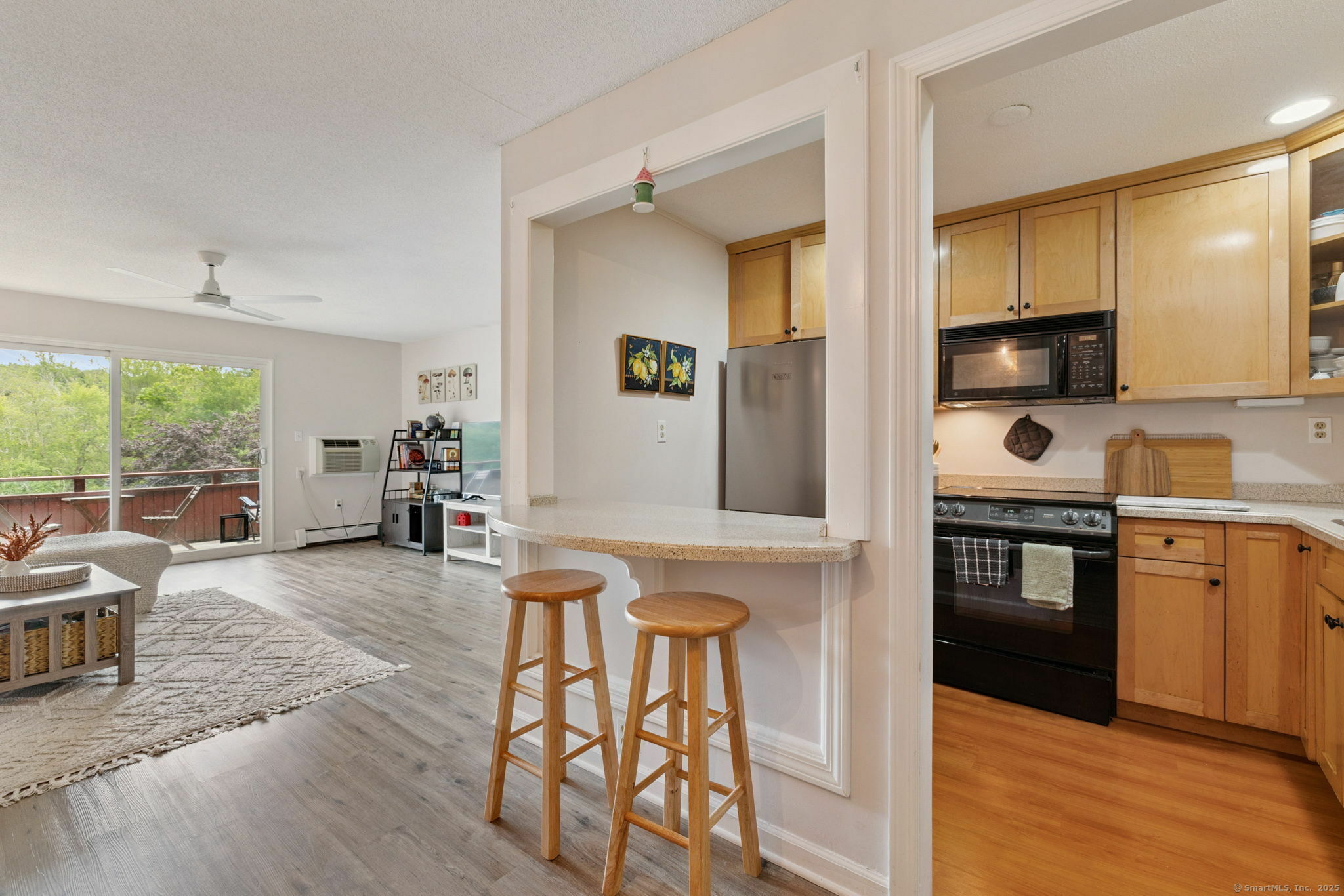 Property Photo: 64 Oxbow Drive Apt C4 CT 06033