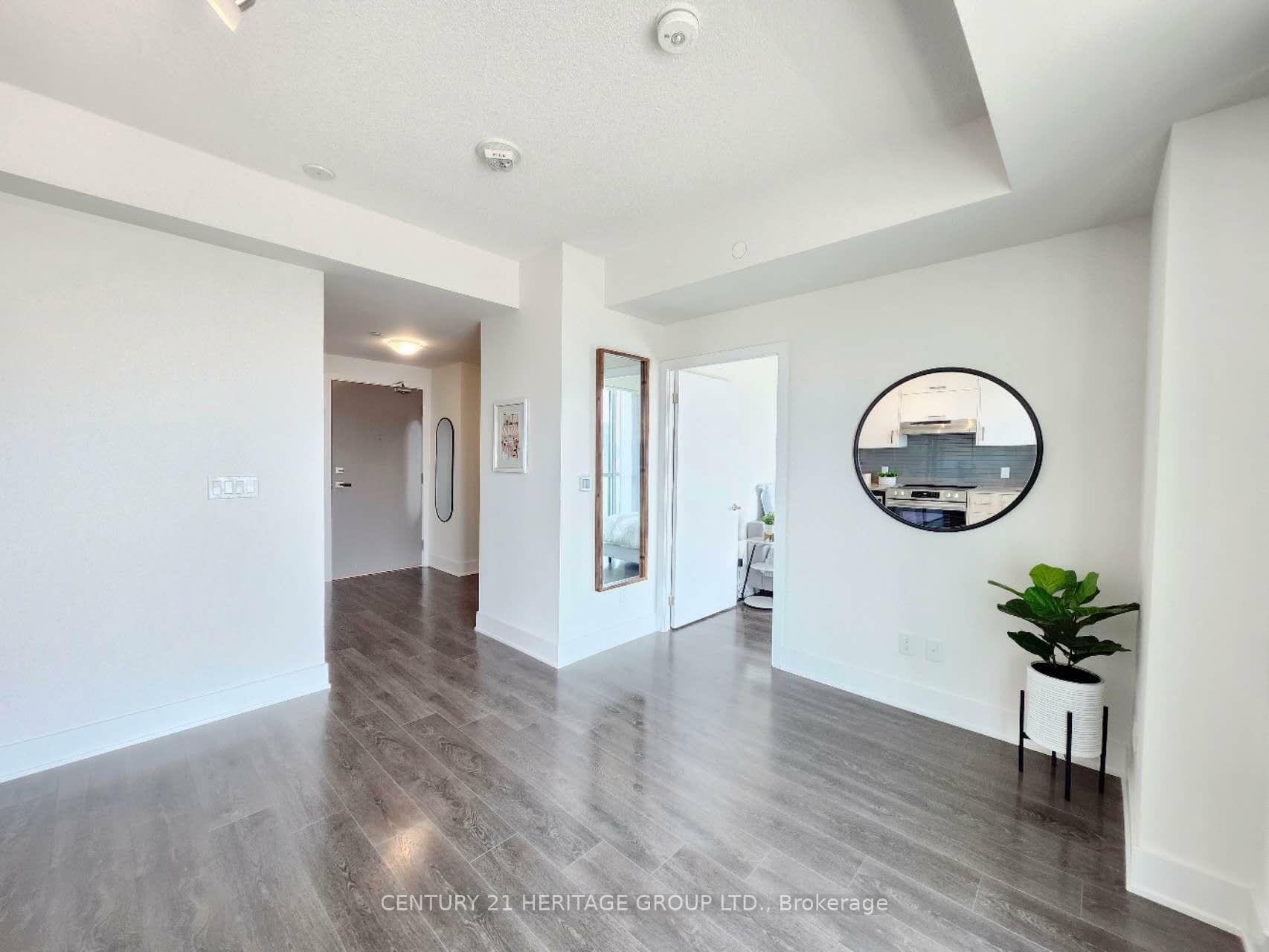 Property Photo: 188 Fairview Mall Drive 2112 ON M2J 0H7