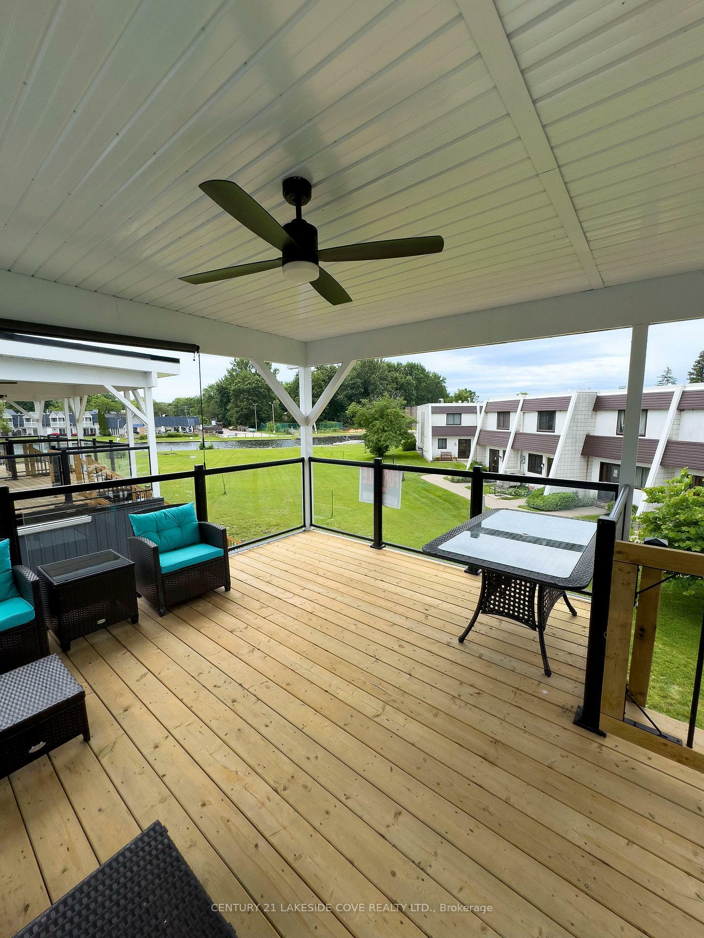 Property Photo: 3 Paradise Boulevard W Unit 2 ON L0K 1B0