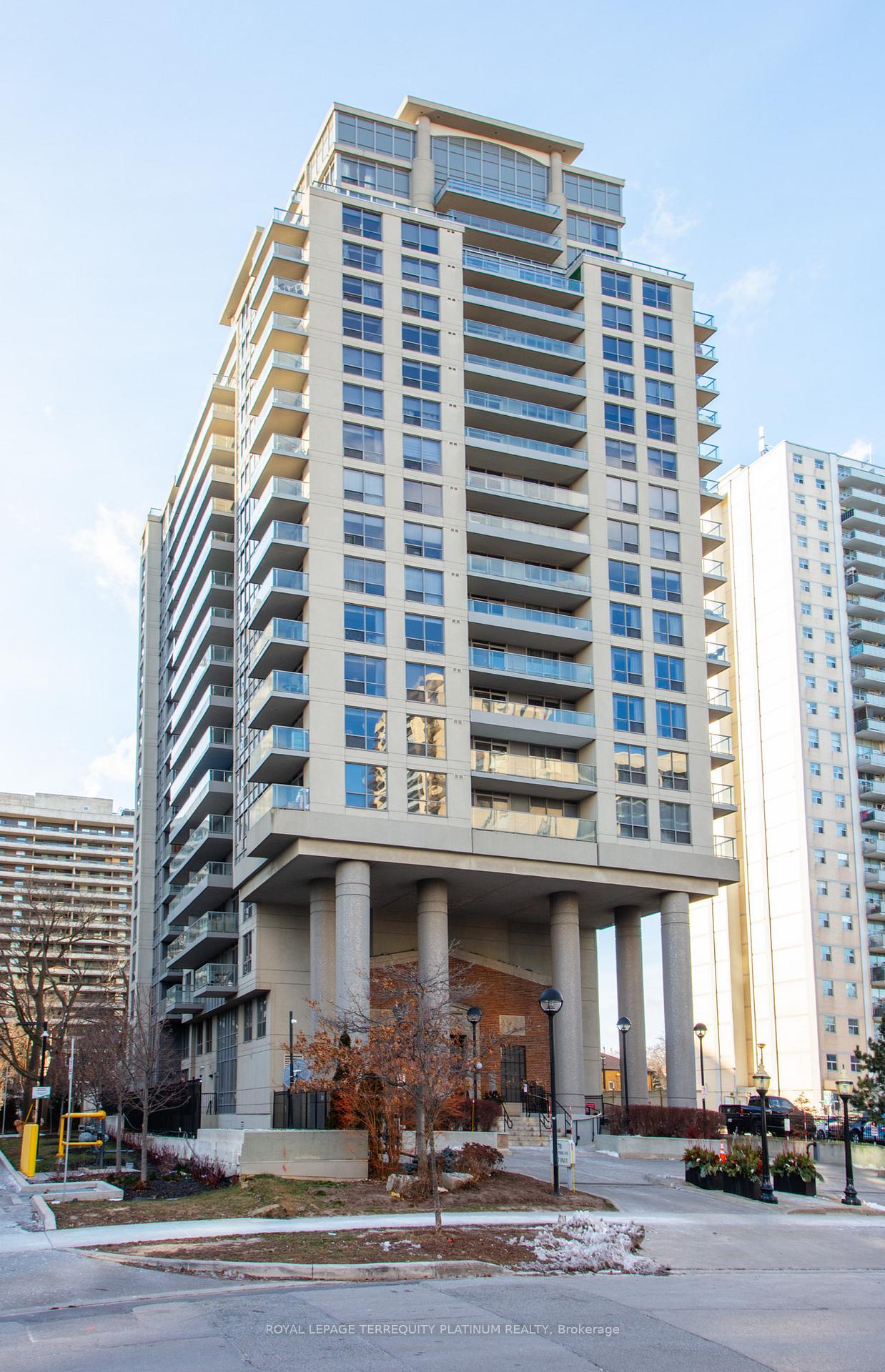 Property Photo:  70 High Park Avenue 1704  ON M6P 1A1 