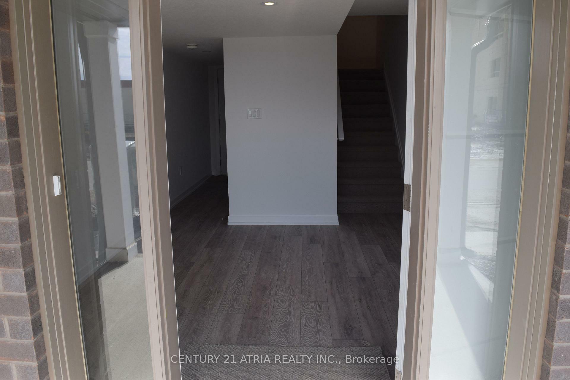 Property Photo: 203 West Oak Trail S ON N2R 0R9