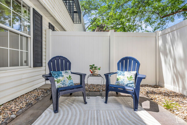 Property Photo: 607 E 4030 S UT 84107