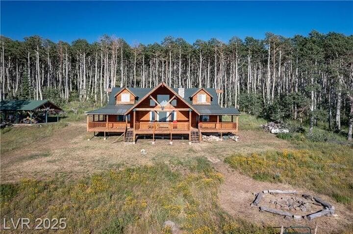 Property Photo: 1458 W 6400 S UT 84720