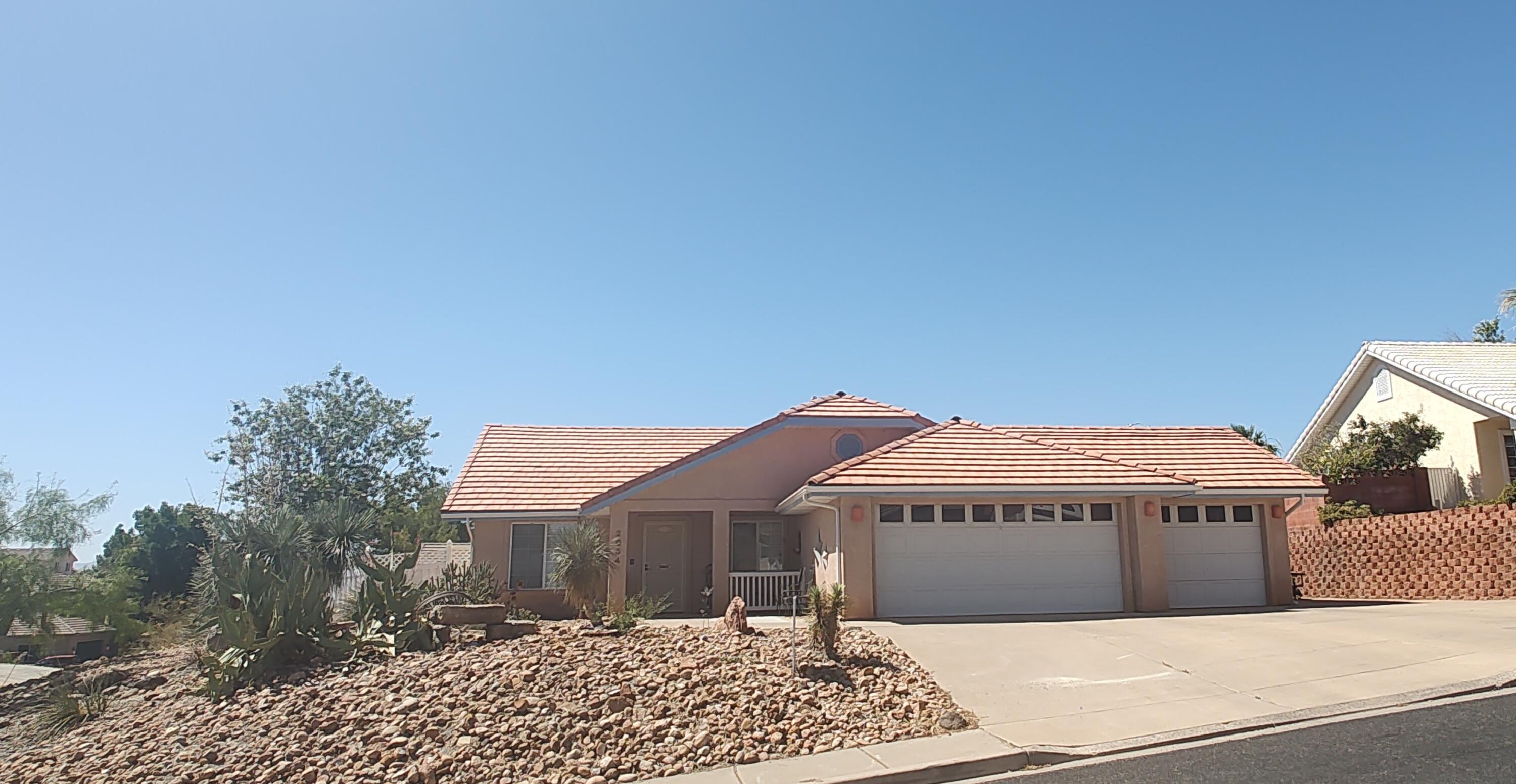 2054 E 140 S S  St George UT 84790 photo