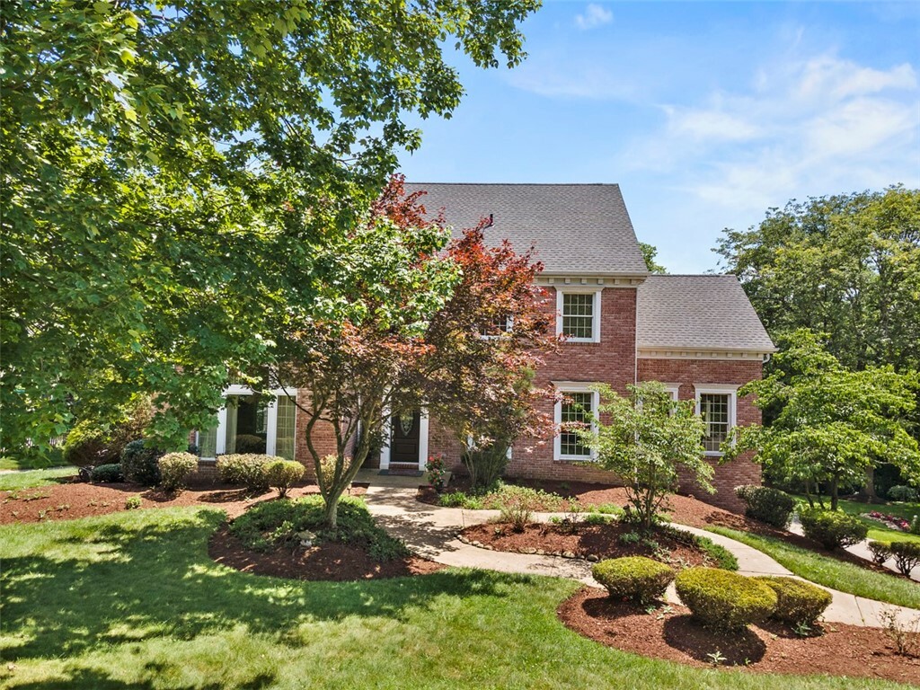 Property Photo: 1526 Allison Dr PA 15241