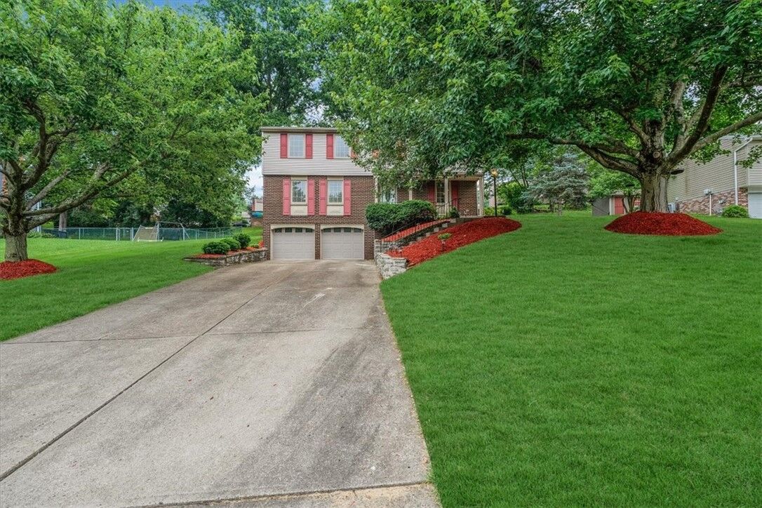 Property Photo:  471 Diablo Drive  PA 15241 