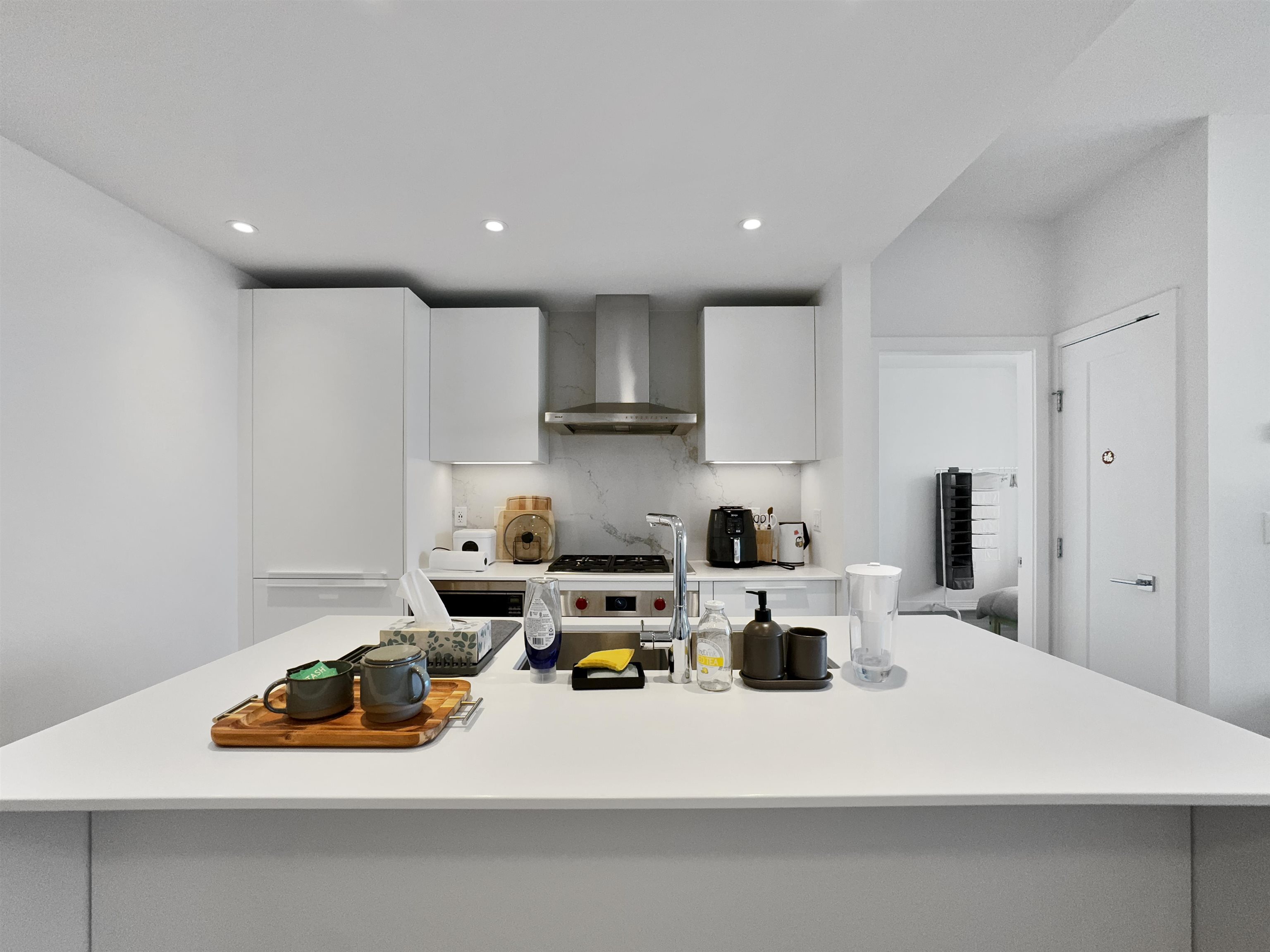 Property Photo: 6699 Dunblane Avenue 33xx BC V5H 0J8