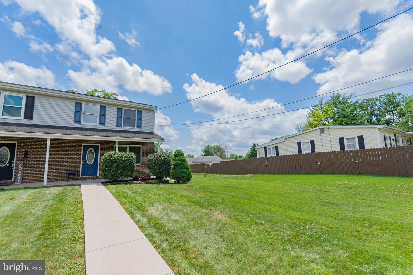 Property Photo: 304 E 12th Avenue WV 25438