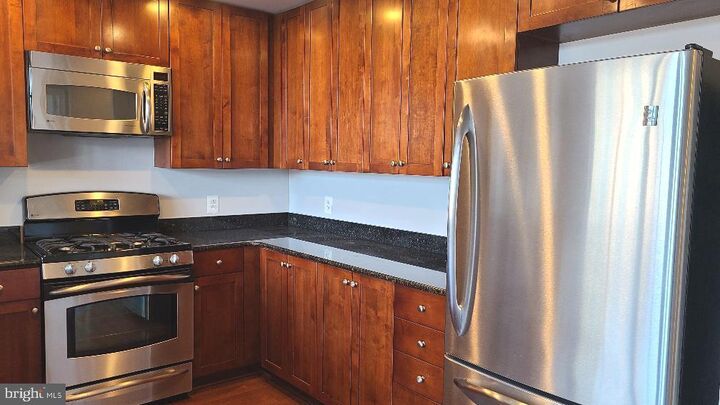 Property Photo: 3650 S Glebe Road 944 VA 22202