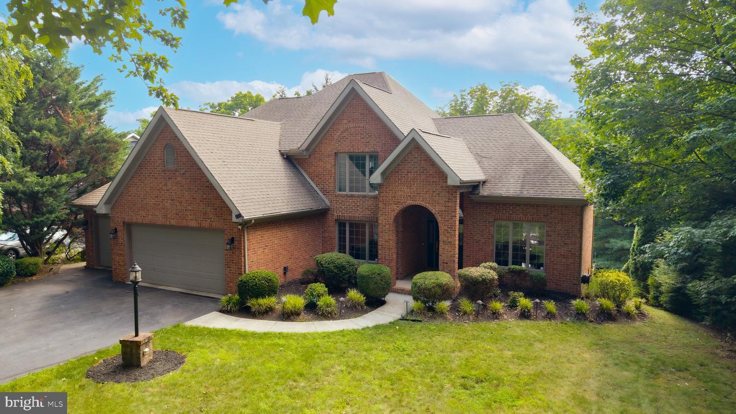 Property Photo: 2651 Castlegreen Drive PA 17225