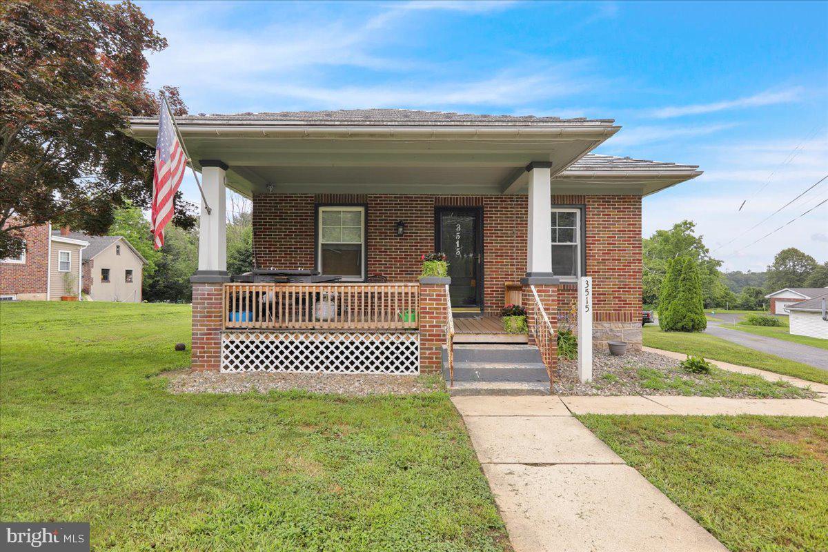 Property Photo: 3515 Old Route 22 PA 19526
