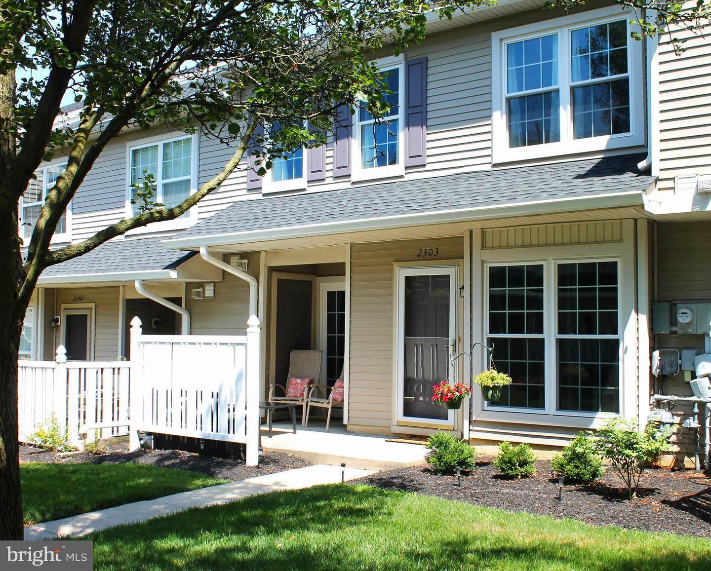 Property Photo: 2303 Gramercy Way NJ 08054