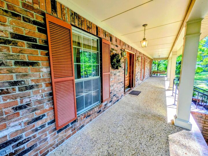 Property Photo:  125 Emerson Place  AR 71701 