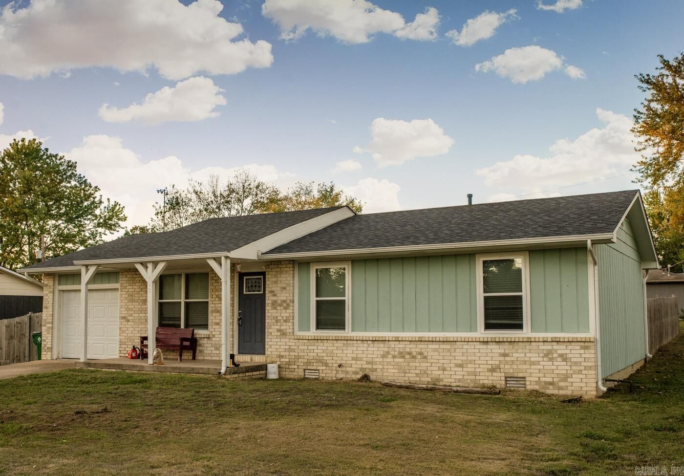Property Photo: 142 W Factory Street AR 72653