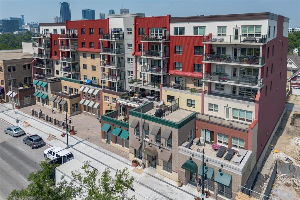 Property Photo: 147 Provencher Boulevard MB R2H 0C9