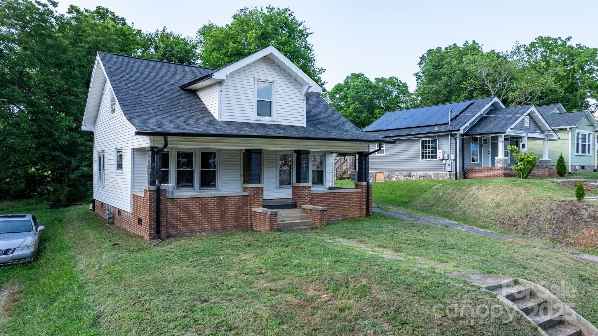 Property Photo: 242 8th Avenue Drive SW NC 28602