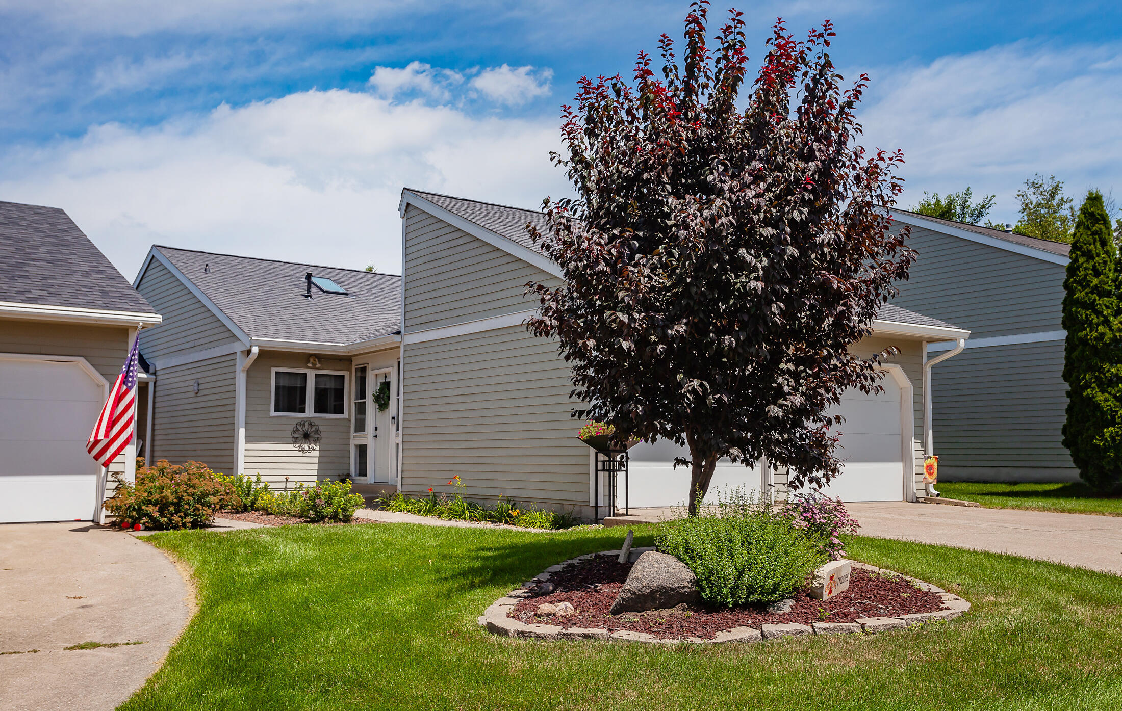 Property Photo: 1805 Woodhaven Circle IA 50010