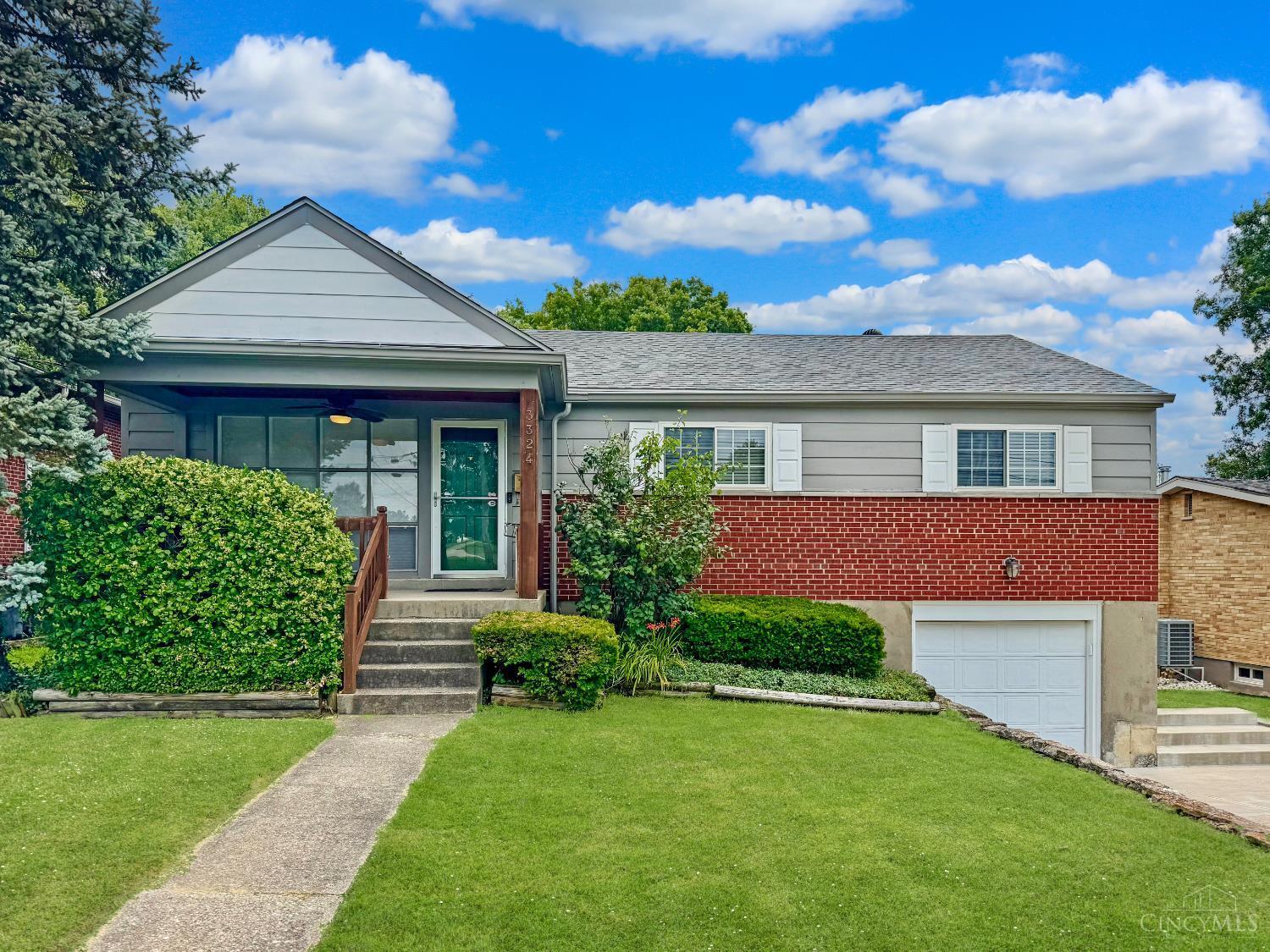 Property Photo: 3324 Moonridge Drive OH 45248