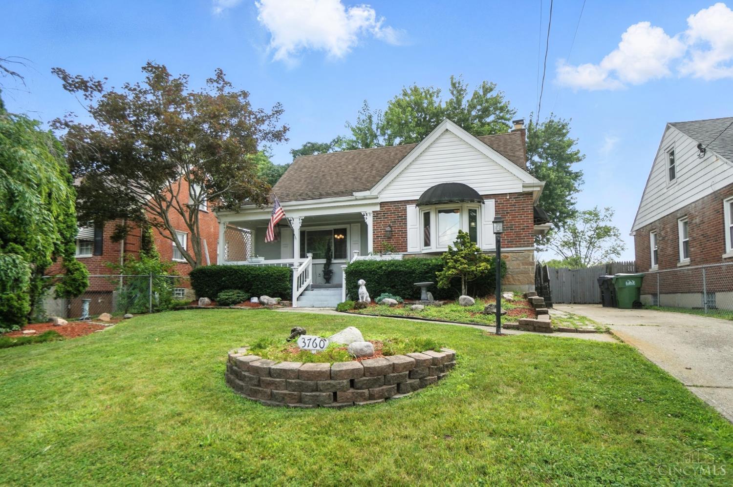 Property Photo: 3760 Feldkamp Avenue OH 45211