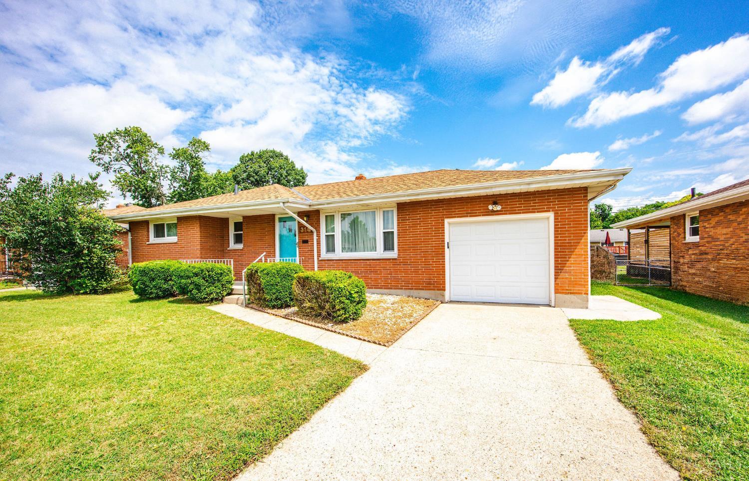 Property Photo:  318 Kenyon Drive  OH 45015 