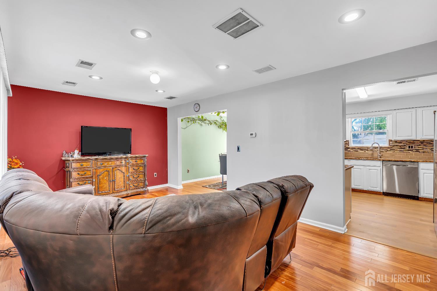 Property Photo: