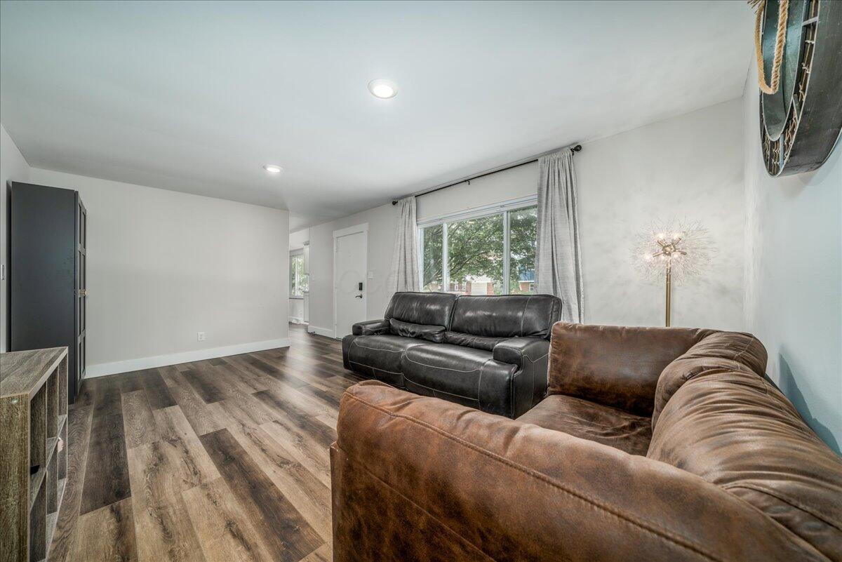 Property Photo:  440 Baywood Place  OH 43230 