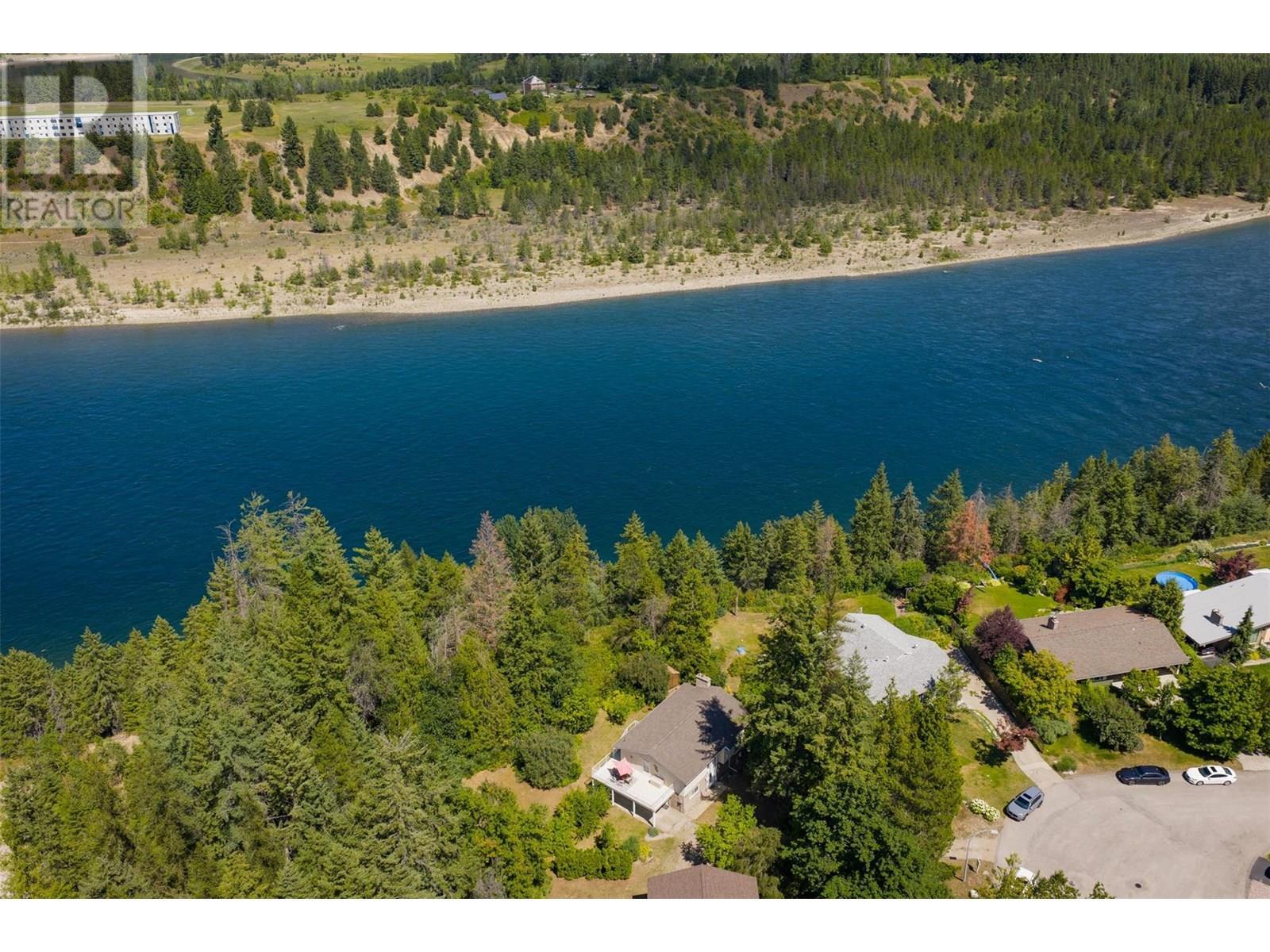 1669 Ridgewood Drive  Castlegar BC V1N 2L5 photo