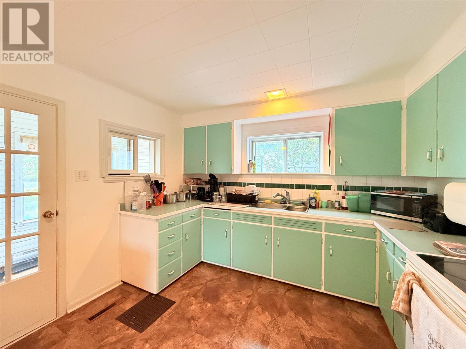 Property Photo: 19 King St ON P8T 1C8