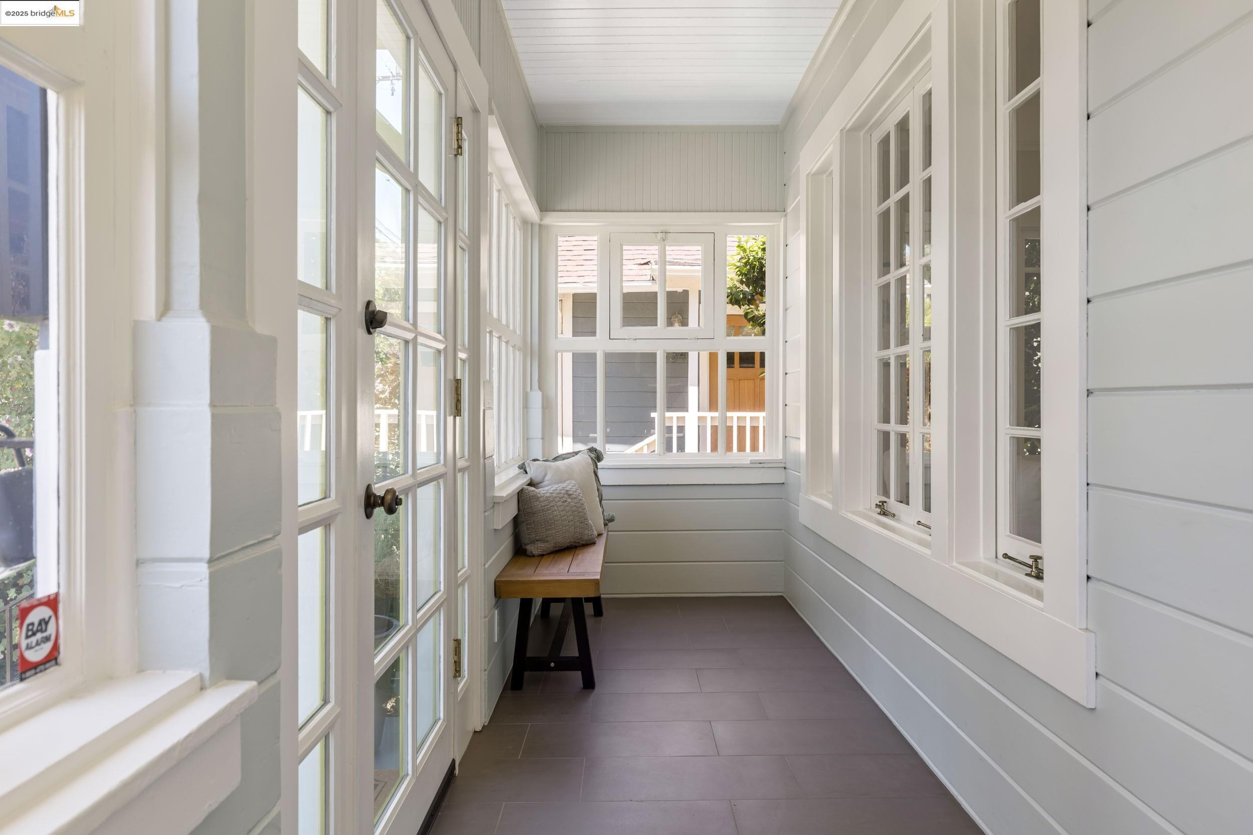 Property Photo: 5336 Locksley Ave CA 94618