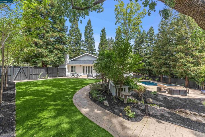Property Photo: 195 Whispering Trees Ln CA 94526