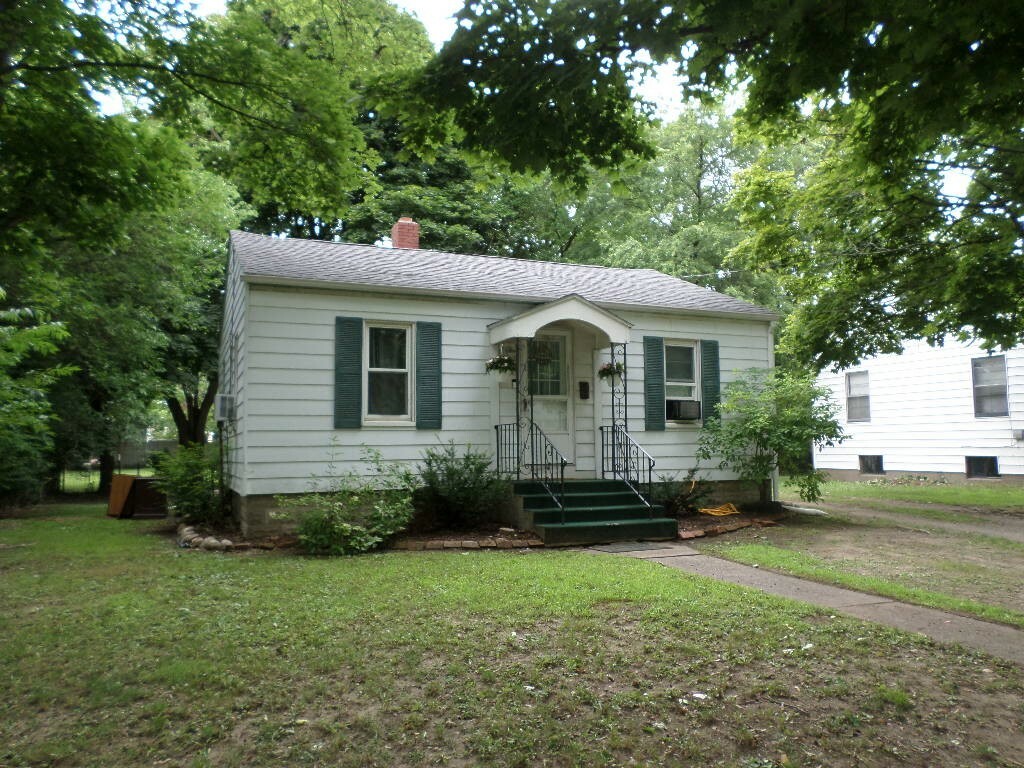 Property Photo: 1749 Fairmount Parkway PA 16510