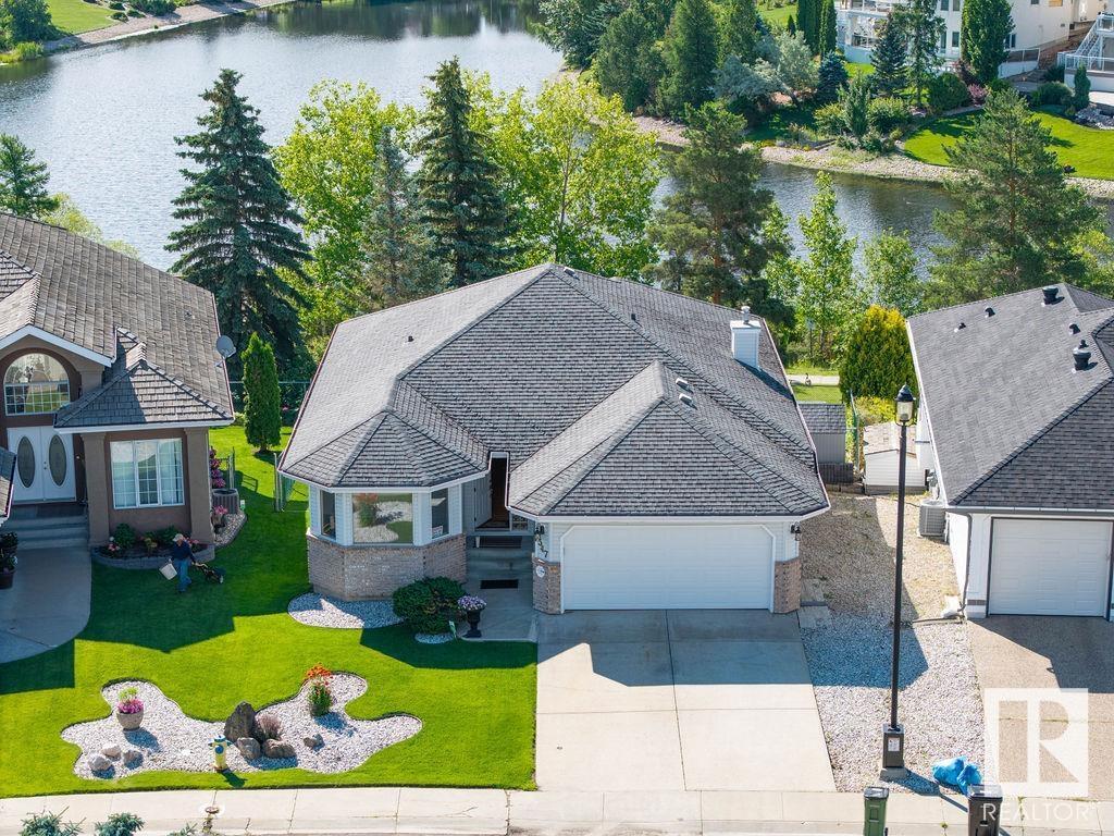 547 Twin Brooks Bay NW  Edmonton AB T6J 6X3 photo