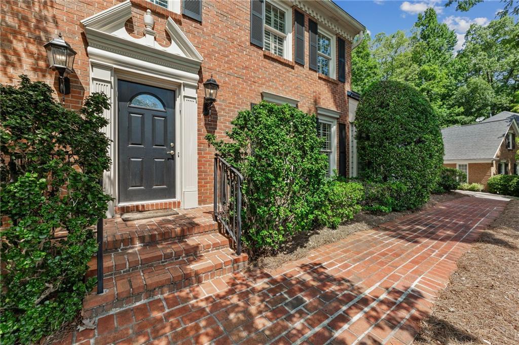 Property Photo: 1833 Jacksons Creek Bluff GA 30068