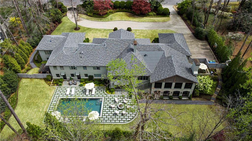 Property Photo: 3612 Castlegate Drive NW GA 30327