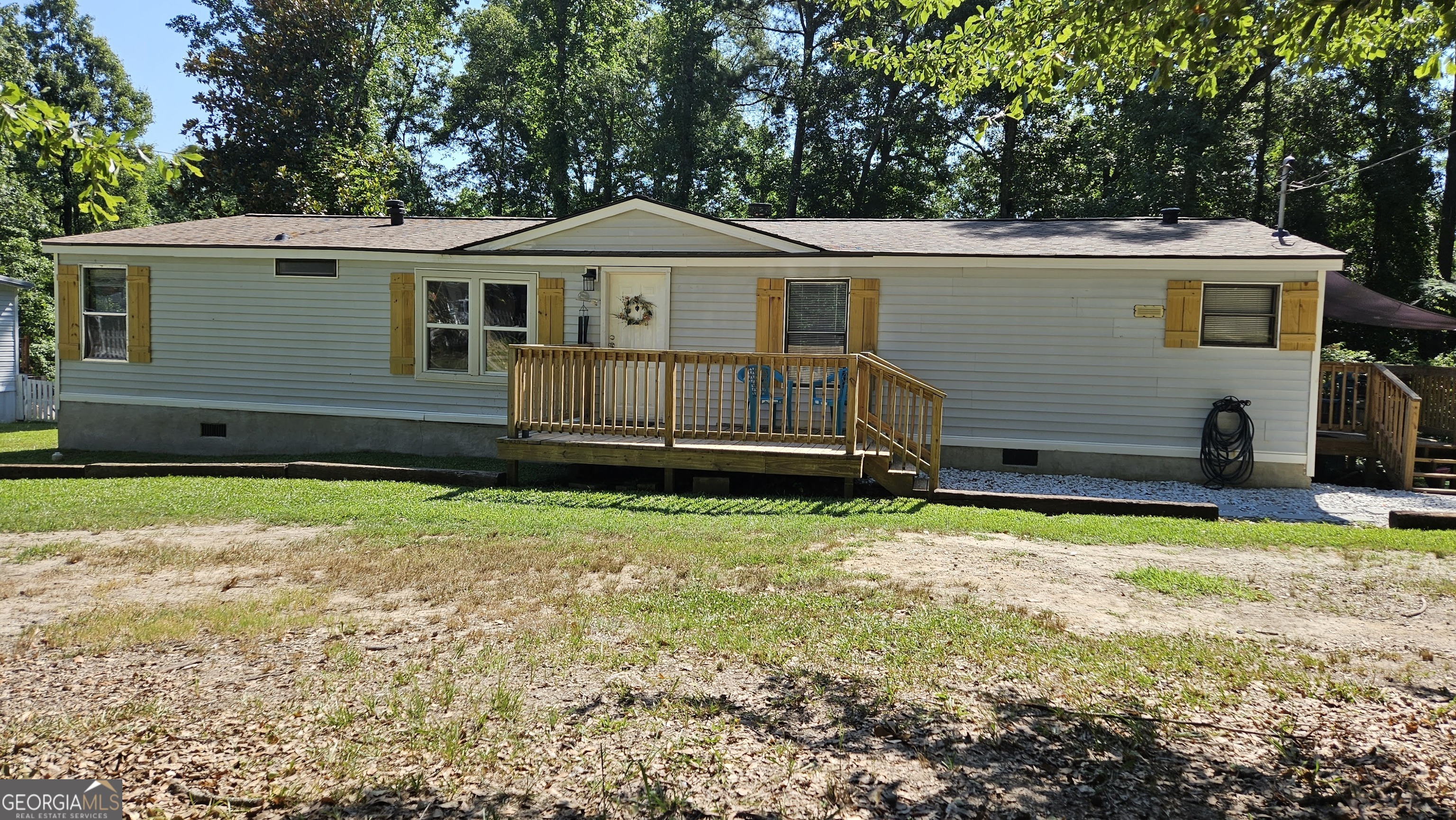 Property Photo:  207 Willow Lane  GA 30669 