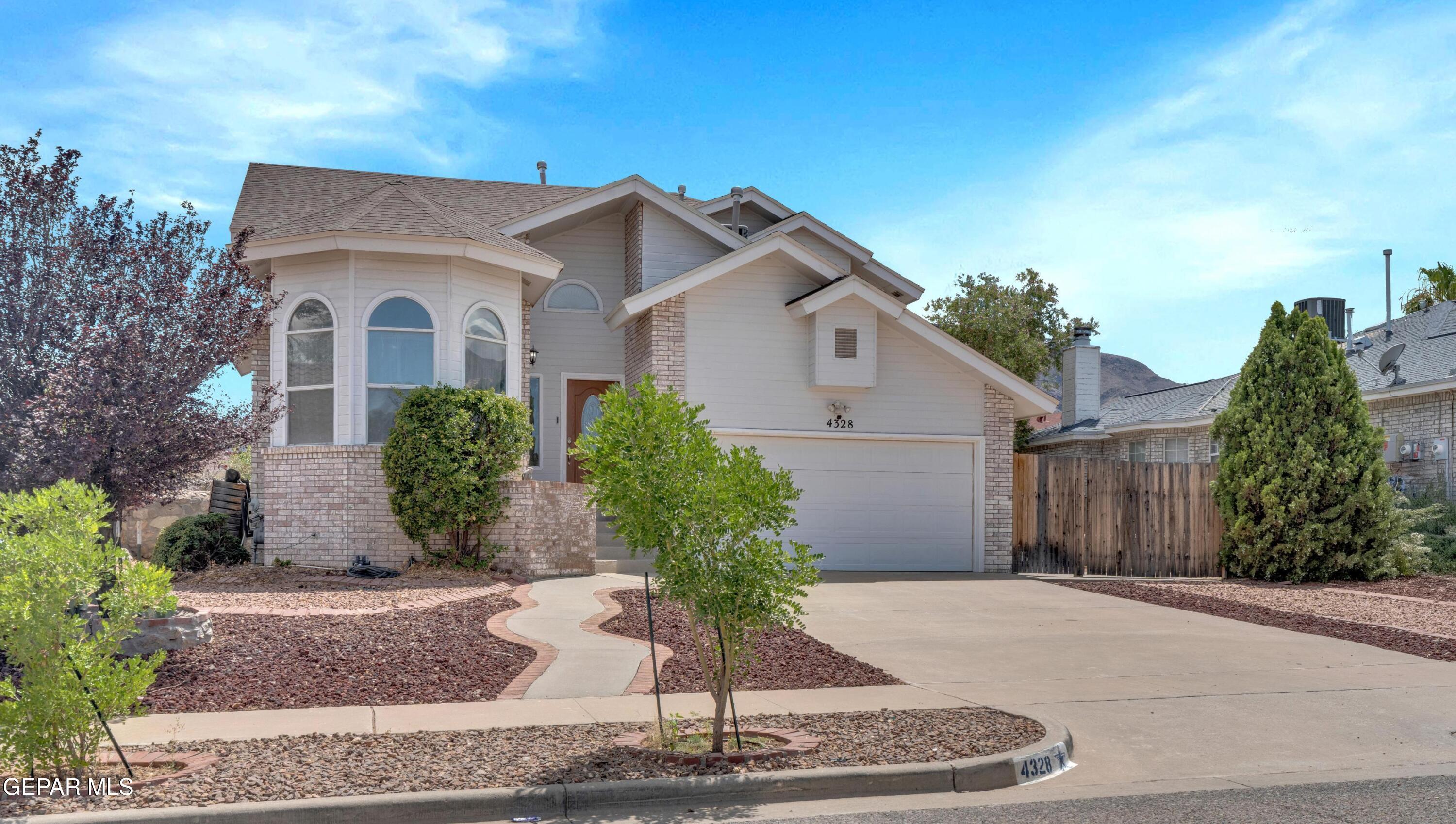 Property Photo:  4328 Loma Alegre Drive  TX 79934 