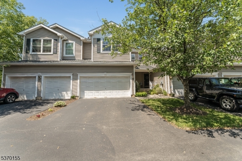 42 Alexandra Way  Clinton Town NJ 08809 photo
